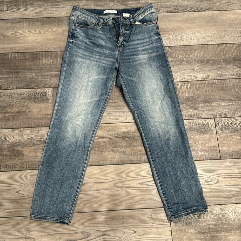 Eunina Tyler super high rise mom Jean ankle. Size 7